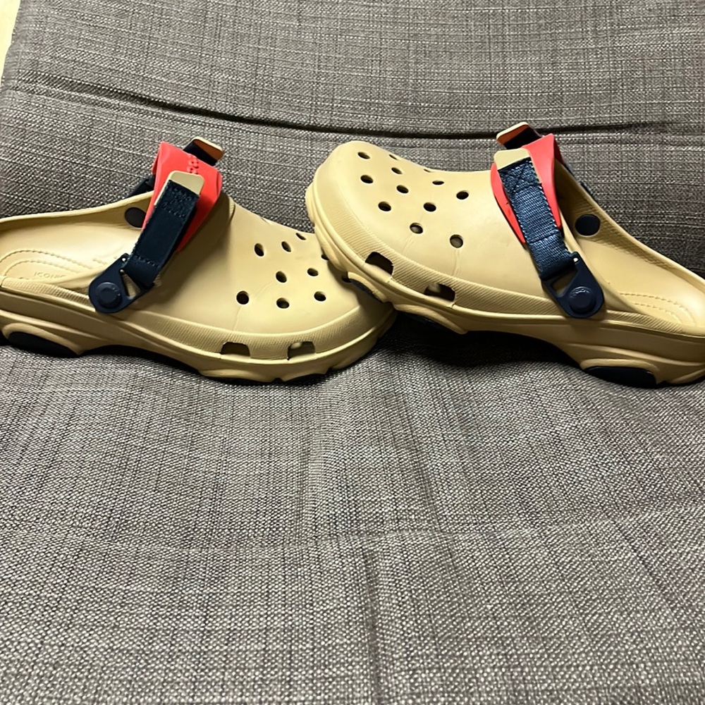 Adventure Crocs